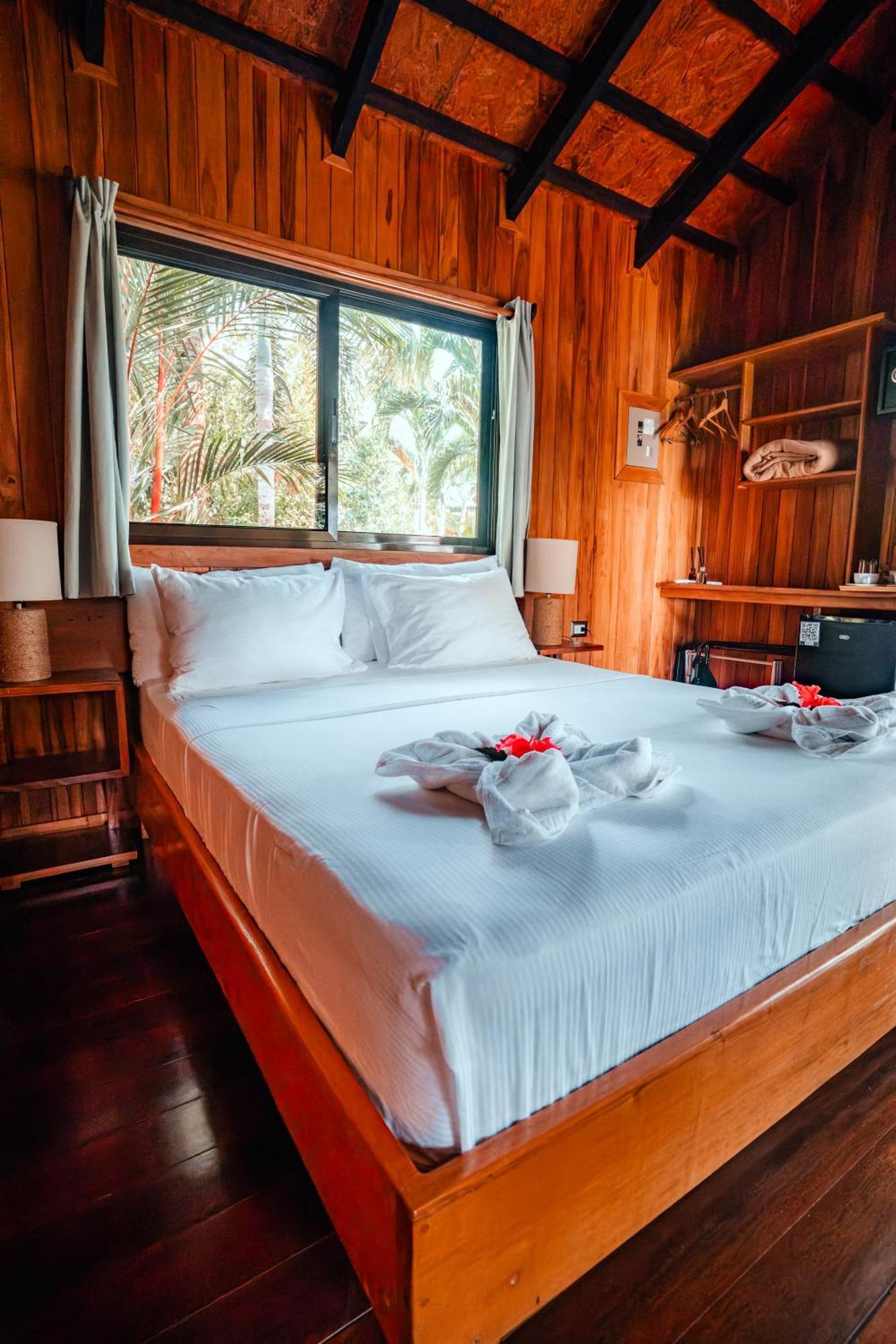 Natural Drake Bay Hotel Boutique Phòng bức ảnh